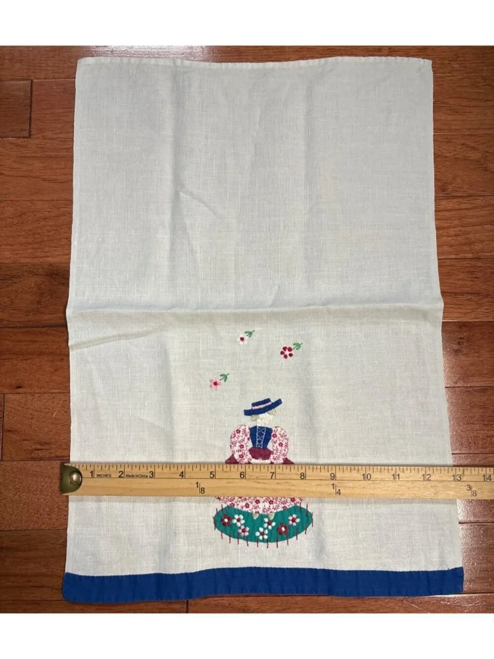 Hand Embroidered Applique Finger Towel Lady Design 19